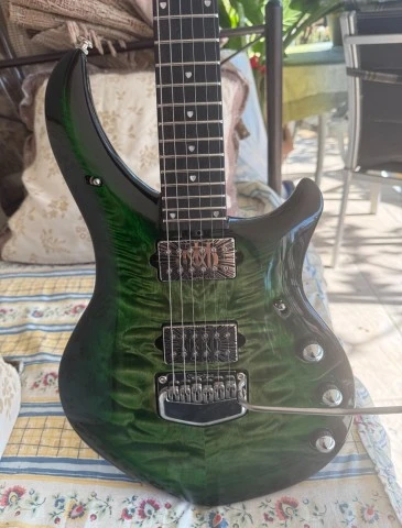 Ernie Ball Music Man John Petrucci Majesty Malachite 6