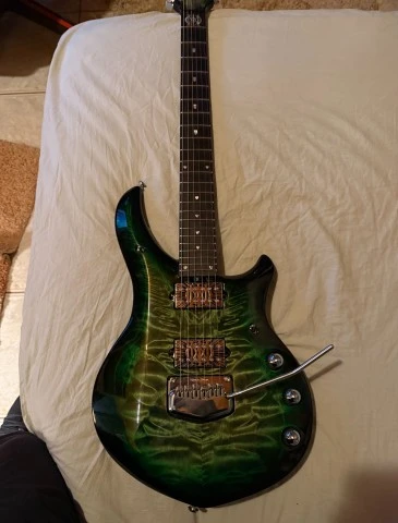 Ernie Ball Music man John Petrucci Majesty Malachite 6