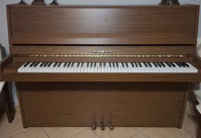 FAZER 1989 μασιφ καρυδιά Φινλανδία 