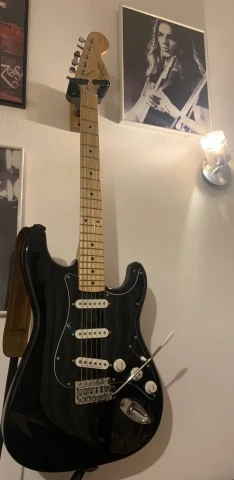 Gilmour Squier Strat
