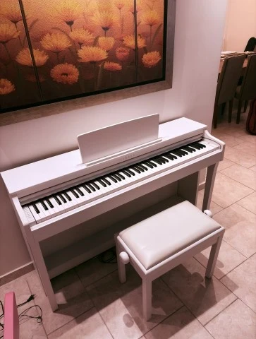 Yamaha Clavinova CLP-625 White + Λευκό Σκαμπό