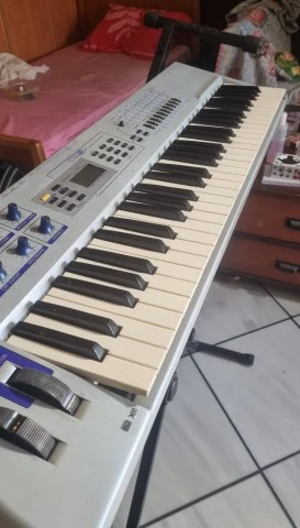 Yamaha CS2x με δώρο διπλή βάση και Delta 1010