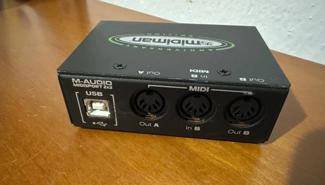 Midi interface 2x2 και merge 