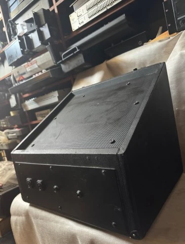 Επαγγελματικό Παθητικό Ηχείο Stage Monitor (Wedge / Δαπ
