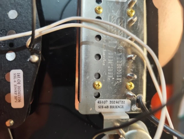 Seymour Duncan set full load pickguard