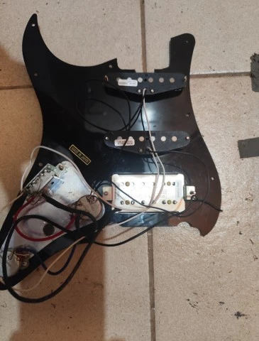 Seymour Duncan set full load pickguard