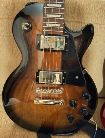 Epiphone les paul studio 