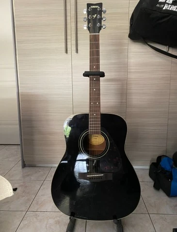 Yamaha F370 Black Acoustic Guitar