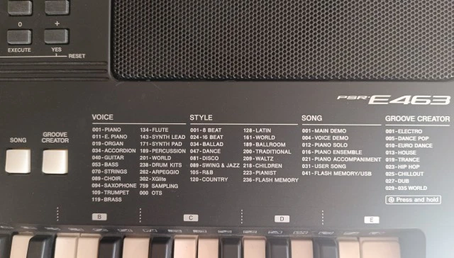 Yamaha PSR-E463 Keyboard
