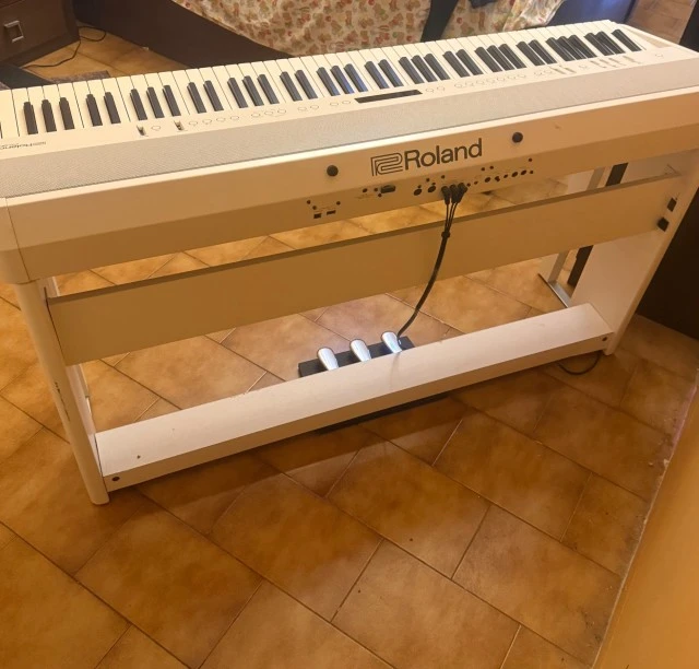 πιάνο Roland FP-90