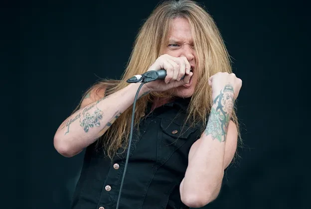 Hard rock/Heavy metal μπάντα σε αναζήτηση τραγουδιστή