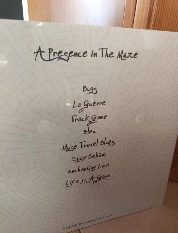Vinyl The Smoking Hiccup Machine – A Presence In The 