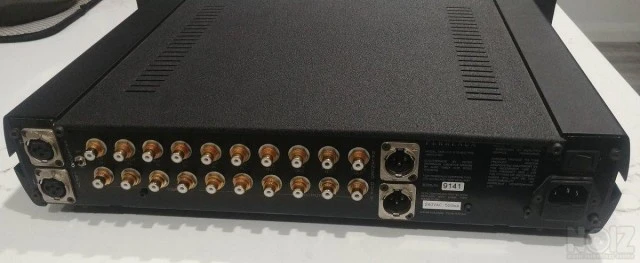 Προενισχυτής Perreaux SM6 P