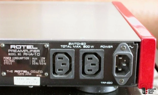 Προενισχυτής Rotel Michi RHA-10