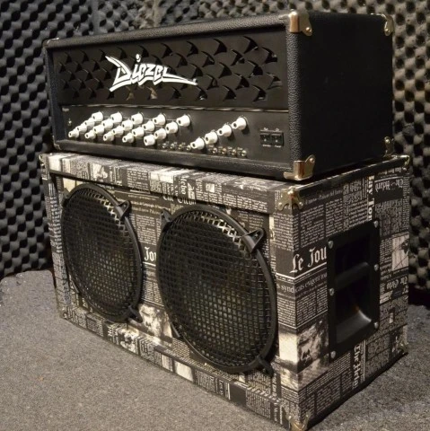 Πωλούνται καμπίνες κιθάρας 2x12