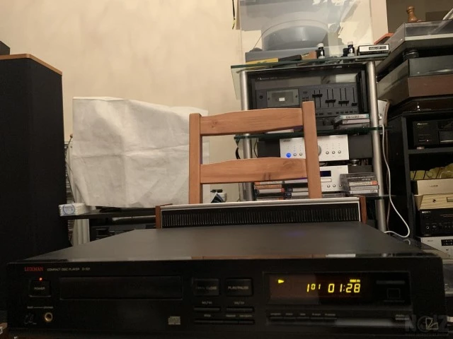 CD player  Luxman D-321