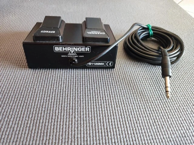 Behringer footswitch - FS112GMX