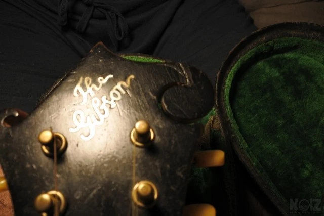 GIBSON F2 Oval hole Μαντολίνο της εποχής