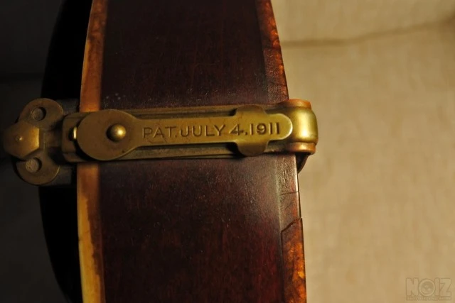 GIBSON F2 Oval hole Μαντολίνο της εποχής