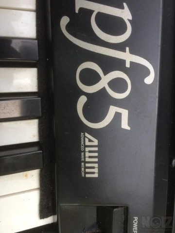 Βαρυκεντρικό πιάνο Yamaha pf 85