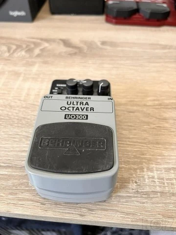 Behringer UO300