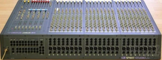 Soundcraft Spirit Studio LC24 κονσόλα/Mi