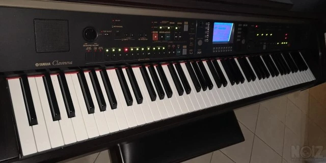 Yamaha Clavinova CVP 301
