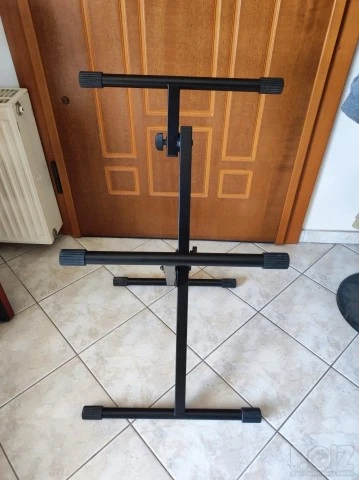 QUIKLOK BS-620 Amplifier Stand