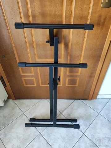 QUIKLOK BS-620 Amplifier Stand
