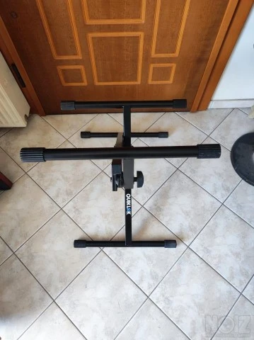 QUIKLOK BS-620 Amplifier Stand