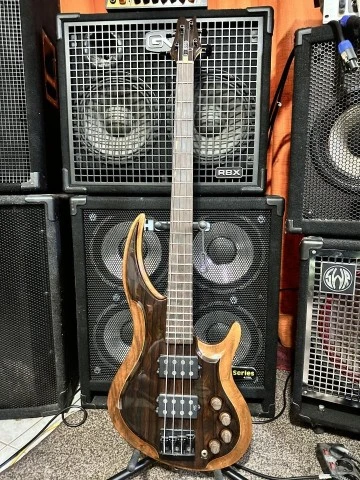 Τετράχορδο μπάσο gamma guitar castom