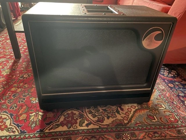 Port city 1X12 OS Wave Cabinet