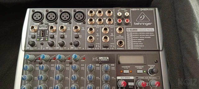 κονσόλα Behringer Xenyx QX1204U