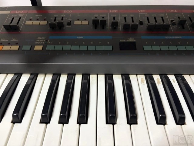 ROLAND Juno-106