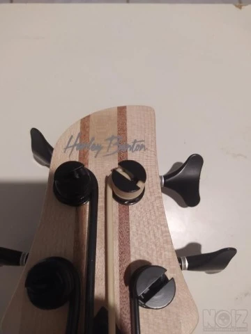 Ηλεκτρικό Ukebass