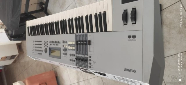 Yamaha Motif Es7 (76)