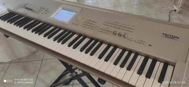 Korg Triton Studio 76
