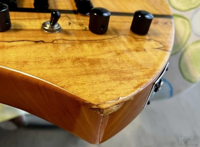 Αριστερόχειρη B.C.Rich Exotic Classic Mo