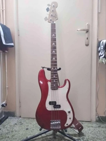 Fender Standard Precision Bass