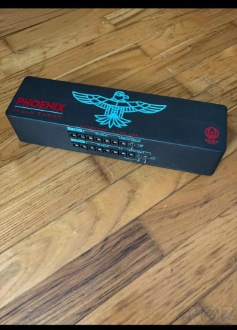 Walrus Audio phoenix τροφοδοτικο