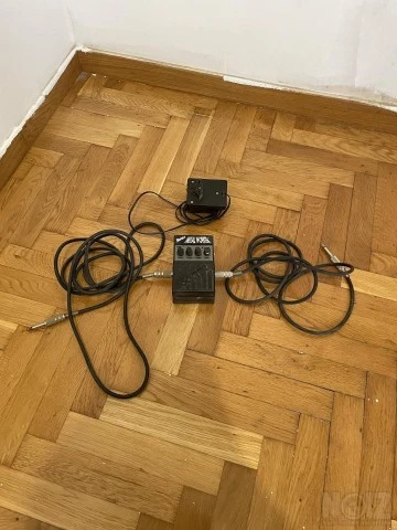Yamaha EG-303 + Laney HC25R + Rocktek Me