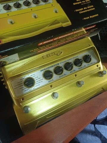 Line 6 DM4 Distortion Modeller