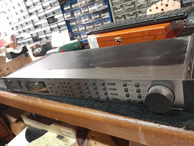 Tannoy  TDX1 Digital system controller b