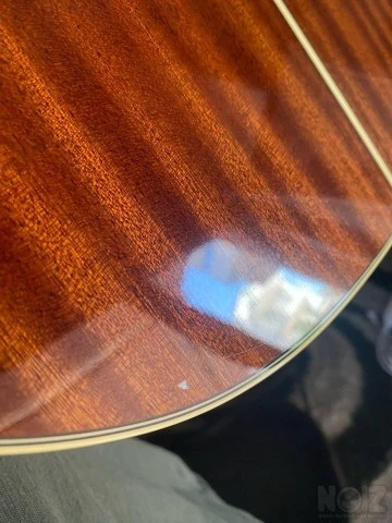 Takamine P4-DC
