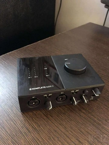 Native Instruments Komplete Audio 2