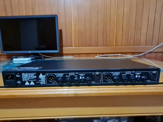 Dbx 1066 Dual-Channel Compressor / Limit