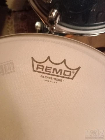 Remo silentstroke δέρματα