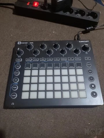 Novation circuit