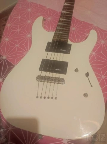 Jackson JS32 Dinky, Made in india