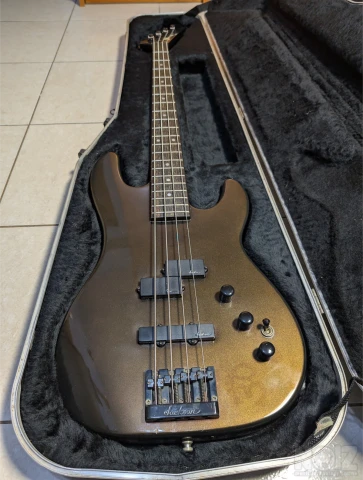 CHARVEL 3B (Neck Through, Japan)